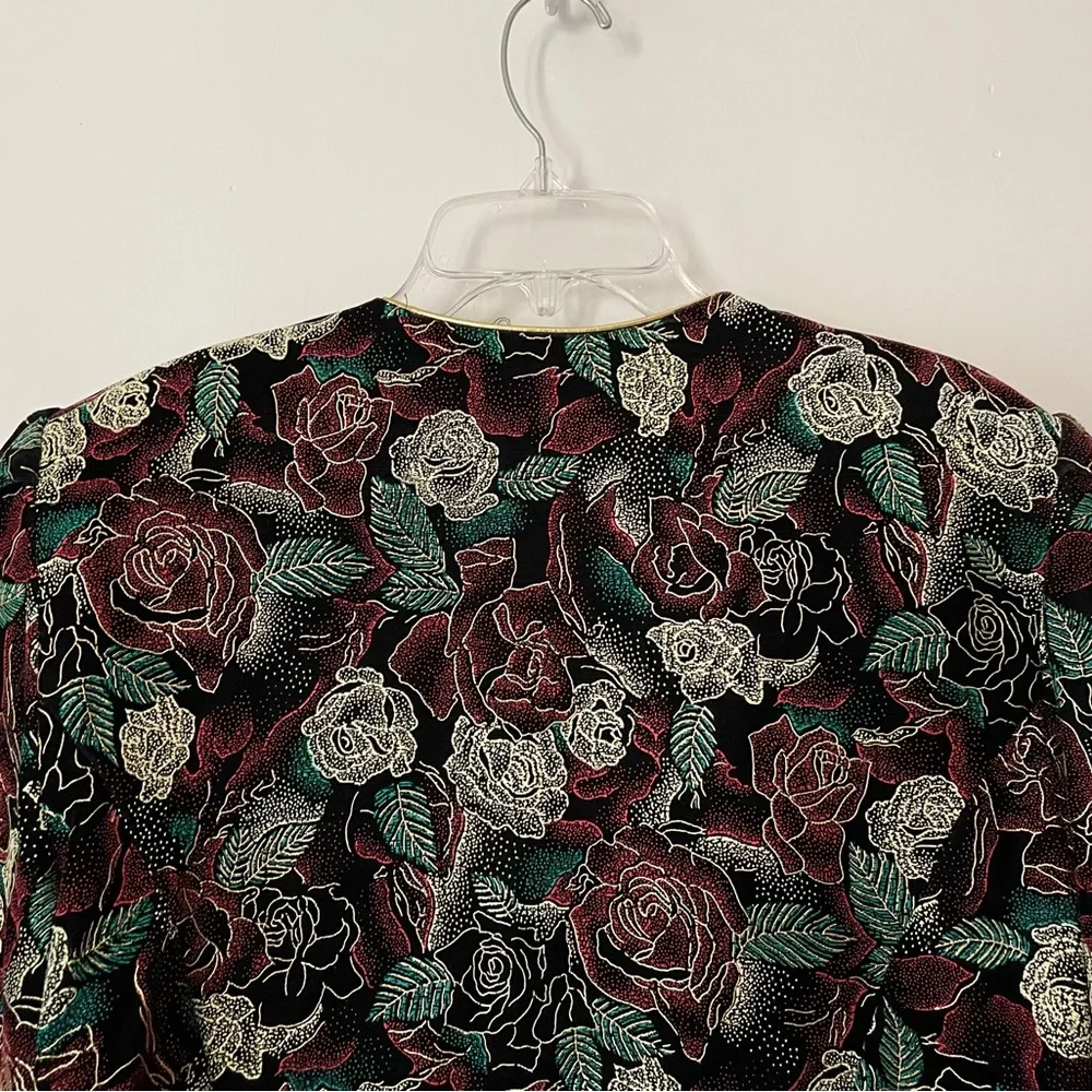 Vintage painted velvet floral holiday jacket, gold trim & buttons, size large - Picture 8 of 10